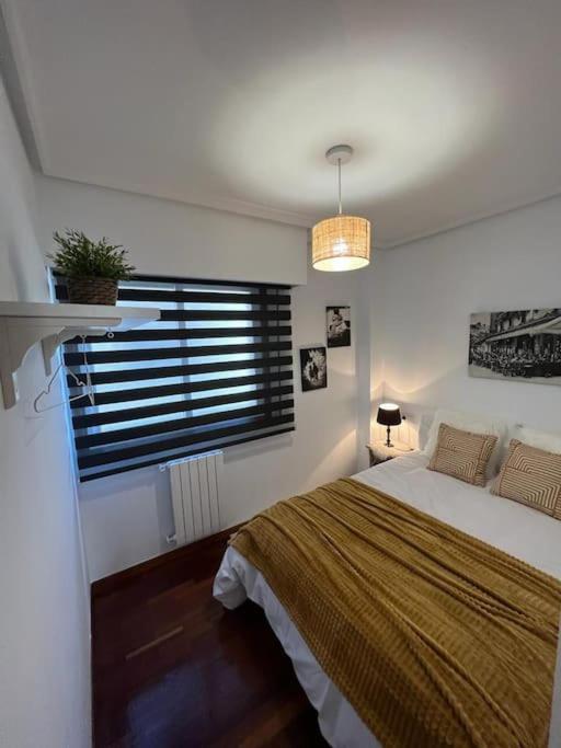 Piso Confort Y Detalles Ourense Apartment Exterior photo