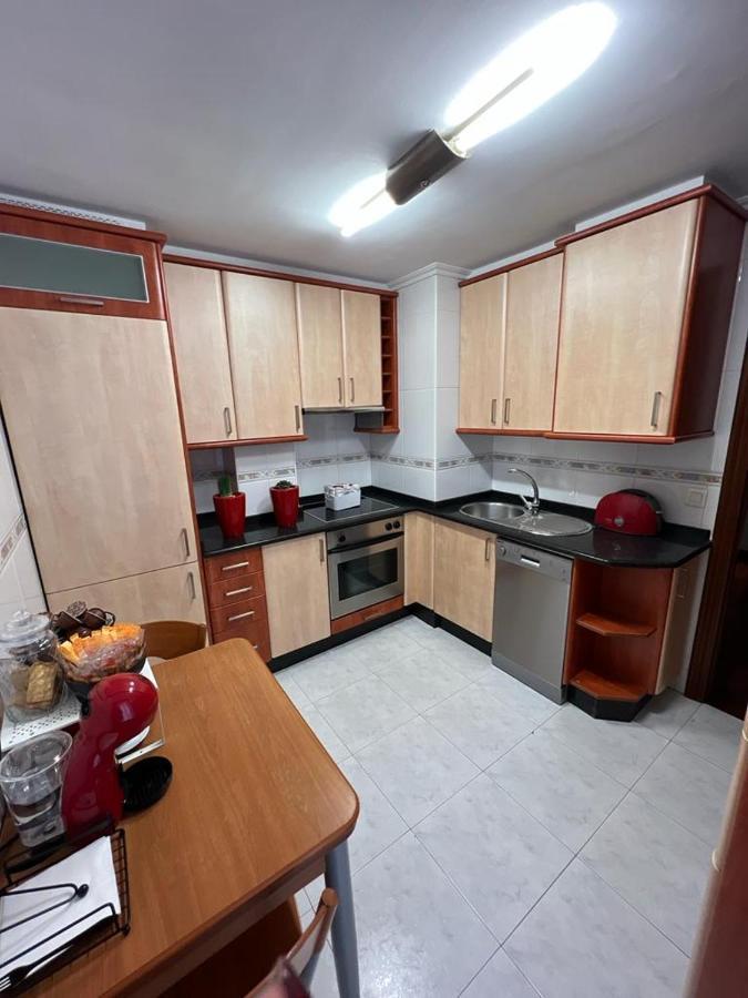 Piso Confort Y Detalles Ourense Apartment Exterior photo